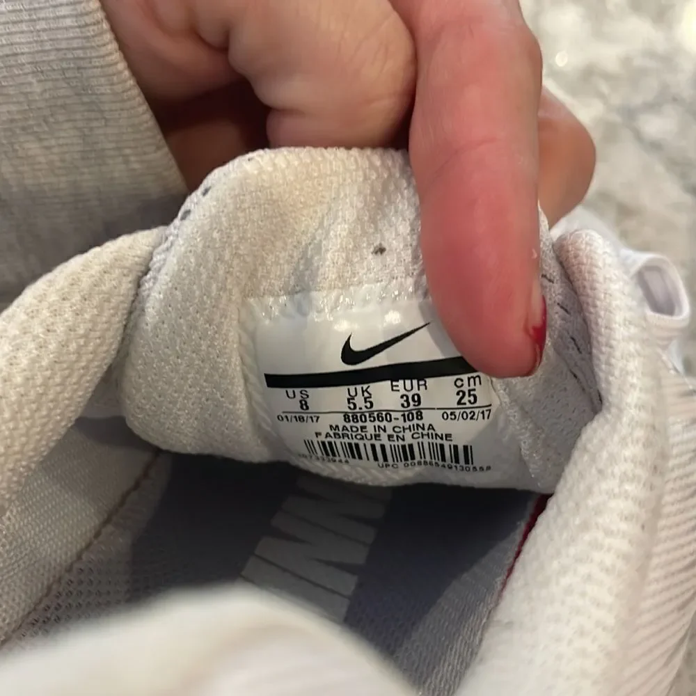 N/A women’s nike